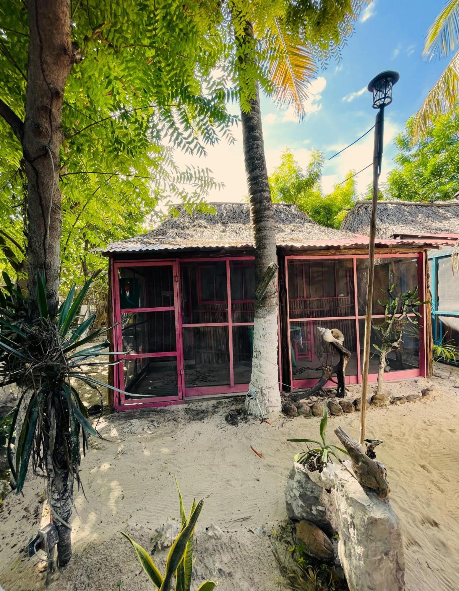 Casa Jade Ecobungalows Las Coloradas Yuluc Екстер'єр фото