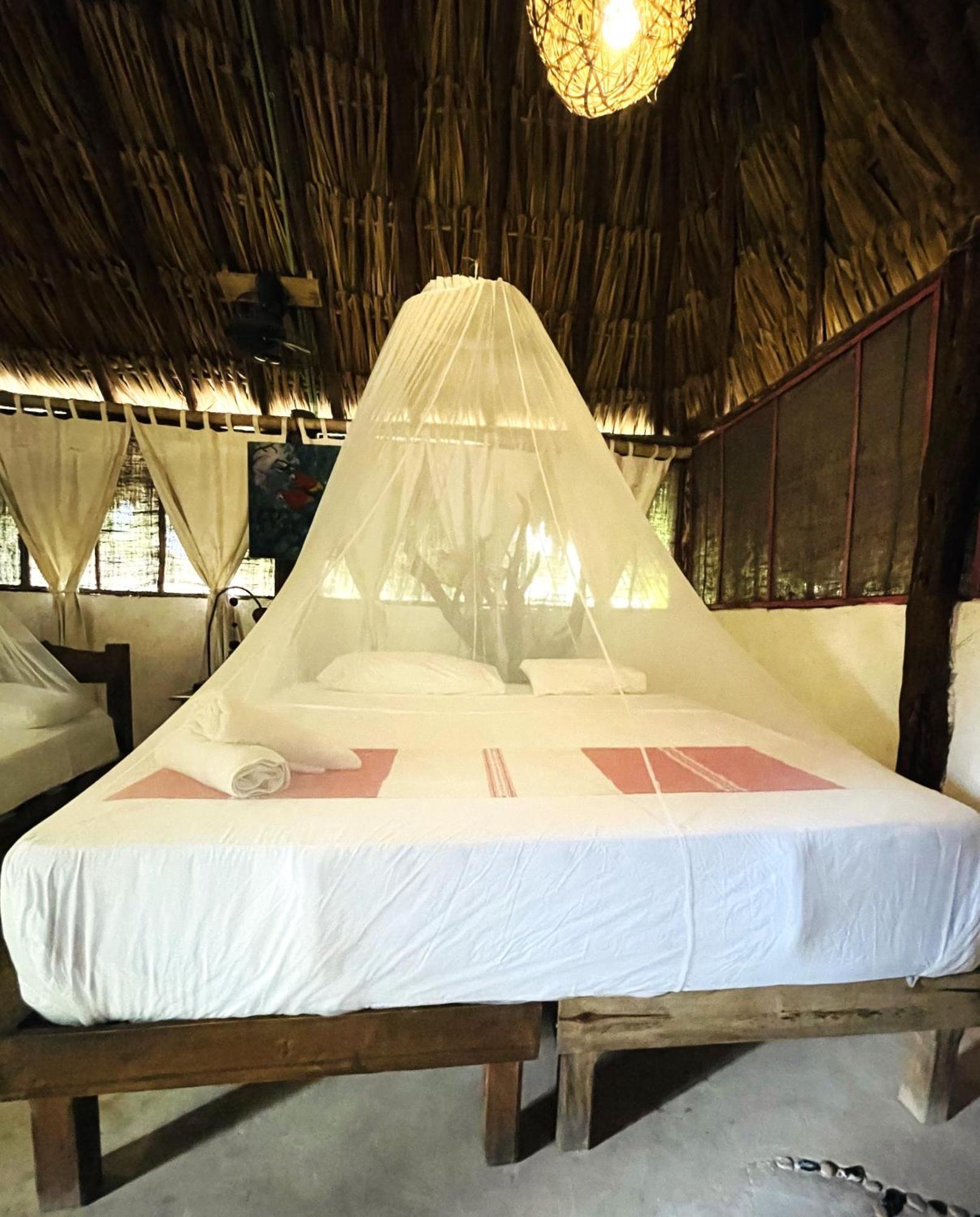 Casa Jade Ecobungalows Las Coloradas Yuluc Екстер'єр фото