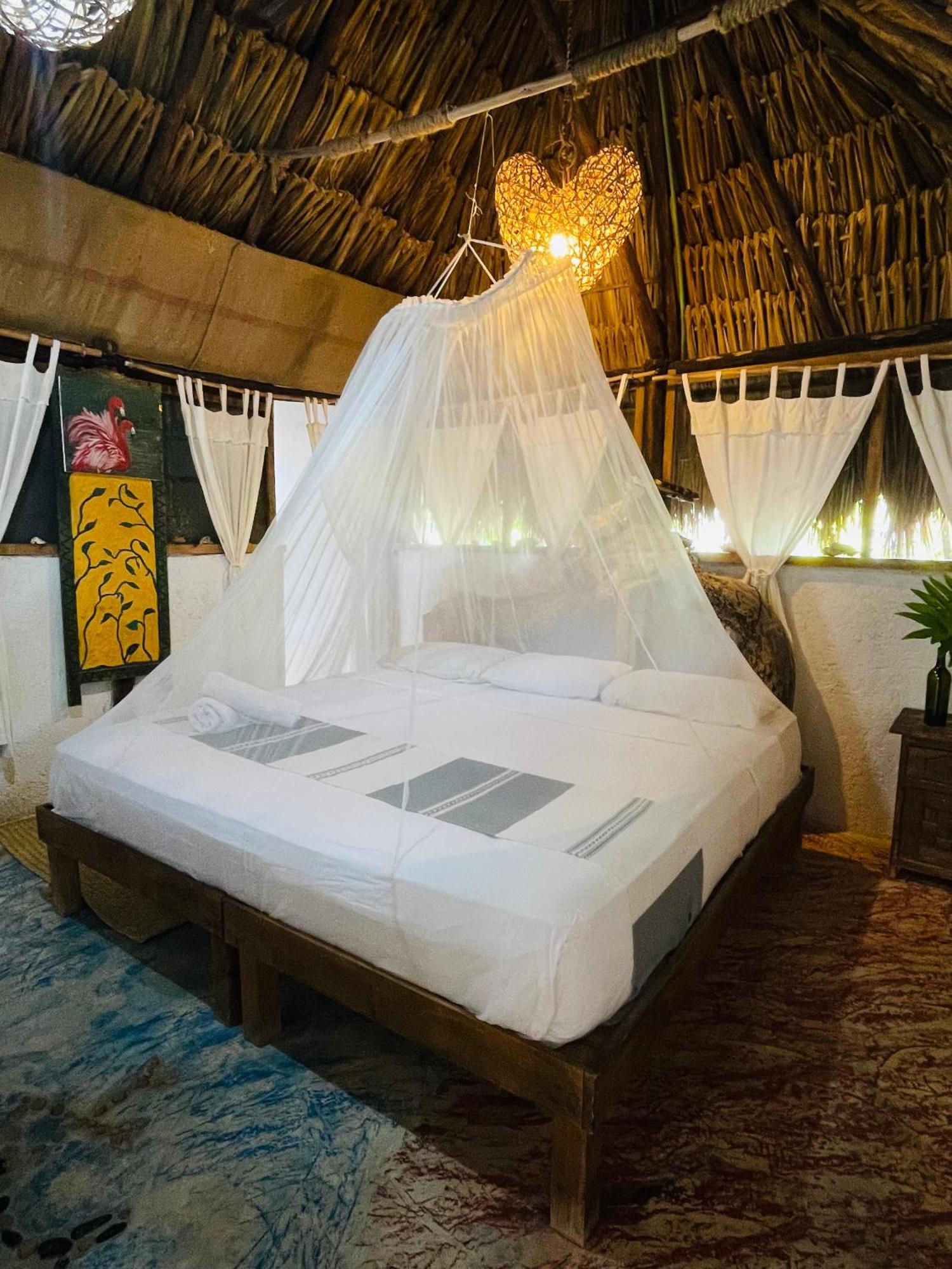 Casa Jade Ecobungalows Las Coloradas Yuluc Екстер'єр фото