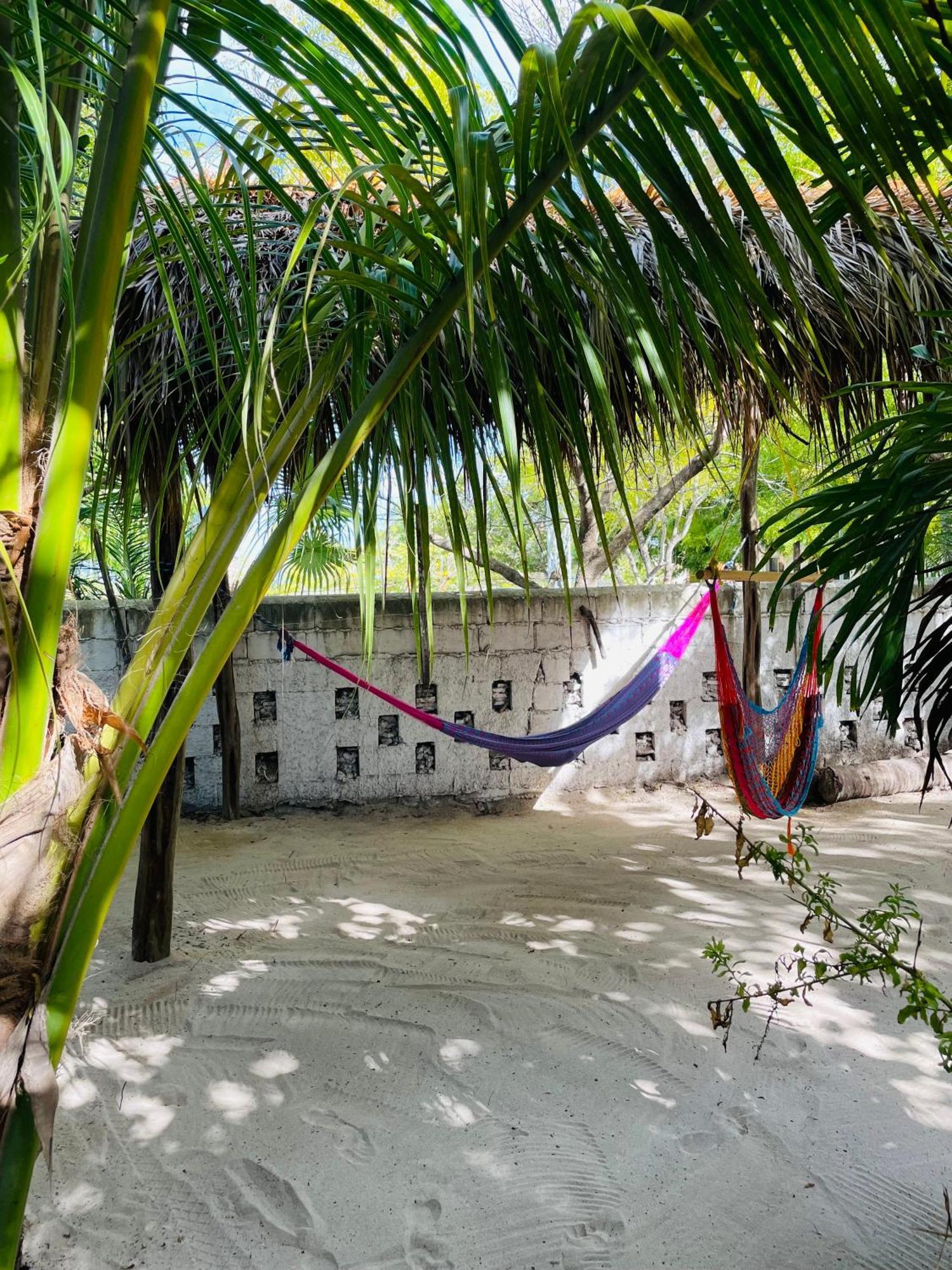 Casa Jade Ecobungalows Las Coloradas Yuluc Екстер'єр фото